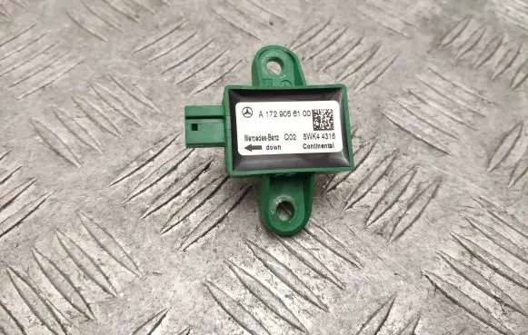Mercedes-Benz C W204 Airbag deployment crash/impact sensor A1729056100
