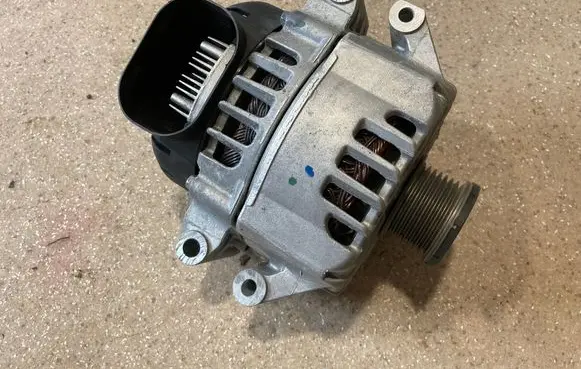 BMW M5 F90 Generator/alternator 7852129