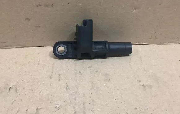 Peugeot 508 Camshaft position sensor 9677493380