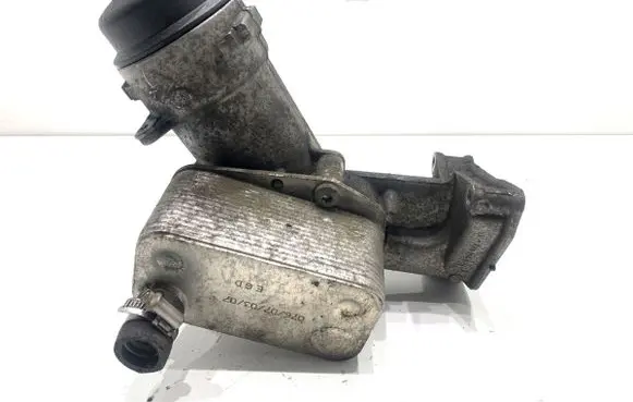 BMW 5 E60 E61 Oil filter mounting bracket 7787072