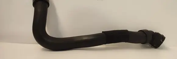 Volvo V60 Engine coolant pipe/hose 8G91-8260-GA