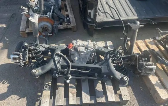 Toyota RAV 4 (XA50) Rear axle beam with reductor 