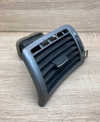 Peugeot 407 Dashboard side air vent grill/cover trim 9644589577