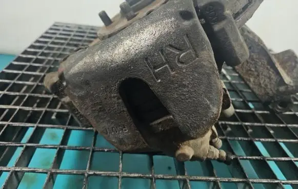 Ford Kuga I Front brake caliper IMPRK1423635