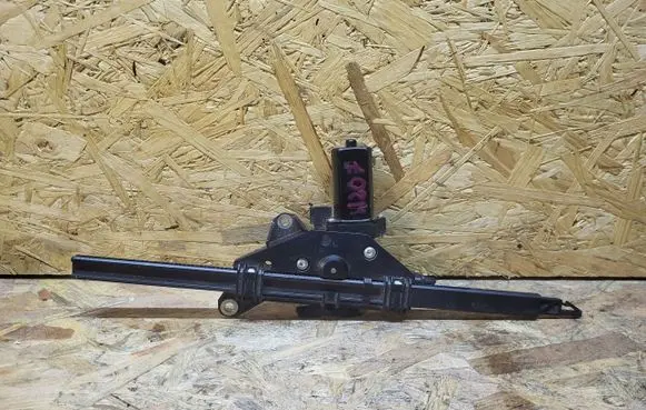 Mercedes-Benz E C207 W207 Lift Jack A2078600282