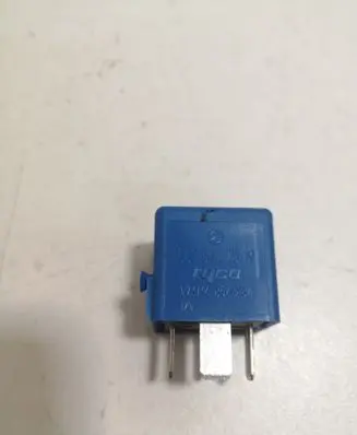 Mercedes-Benz A W169 Other relay A0025422519