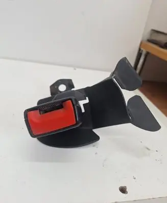 Audi A4 S4 B8 8K Rear seatbelt buckle