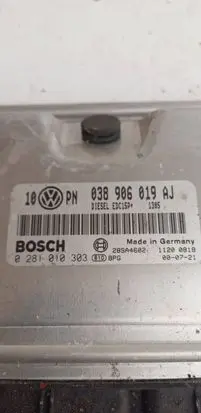 Volkswagen PASSAT B5 Engine control unit/module 038906019AJ 28SA4602 0281010303