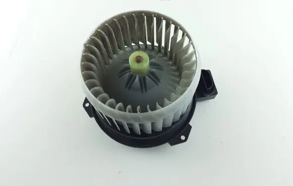 Mitsubishi Space Star Heater fan/blower KL4890