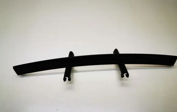 BMW 5 E60 E61 Front bumper lower grill 7033702 51117033702