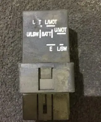 Mitsubishi Carisma Other relay mr228120 72tm20212v