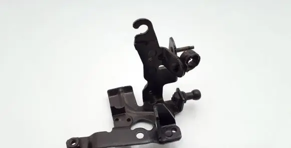 Mercedes-Benz A W176 Fuel pump bracket 166343129R