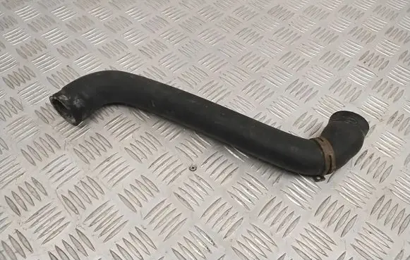 Mercedes-Benz Vito Viano W639 Engine coolant pipe/hose A6395014382