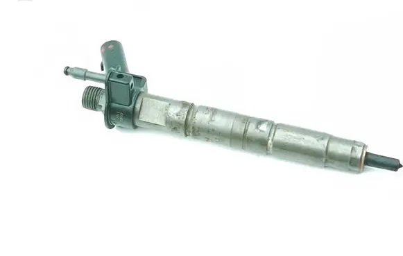 BMW X5 F15 Fuel injector 7823461