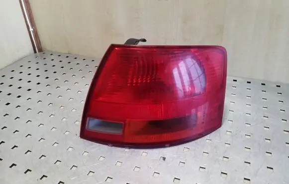 Audi A4 S4 B7 8E 8H Rear/tail lights 8E9945096E