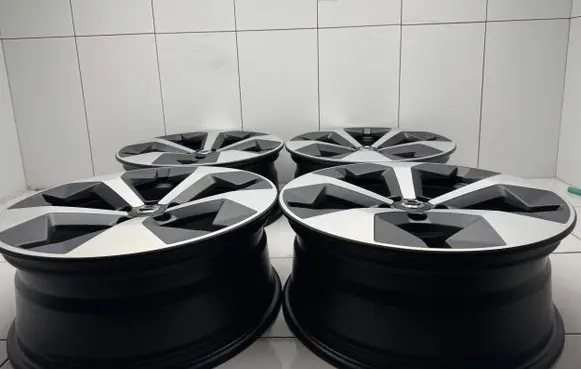 Volvo XC40 R19 alloy rim 