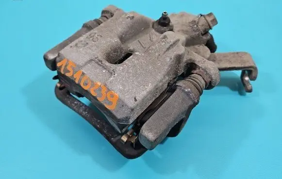 Rear brake caliper