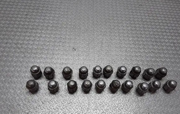 Hyundai Santa Fe Nuts/bolts 