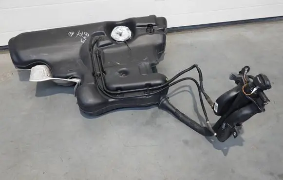 Volkswagen New Beetle Fuel tank 1J0201085K 1C0201021DF 1C0201021