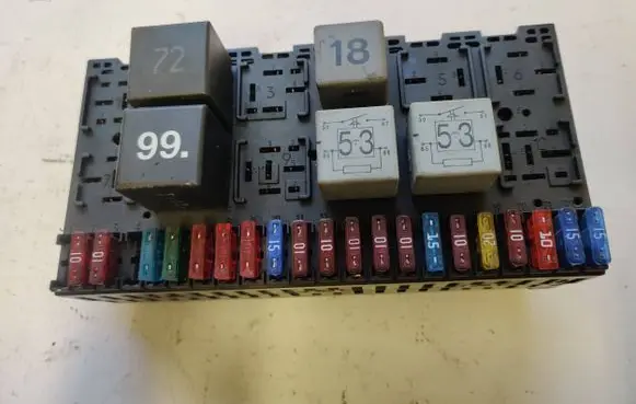 Volkswagen Multivan T4 Fuse box set 357937039