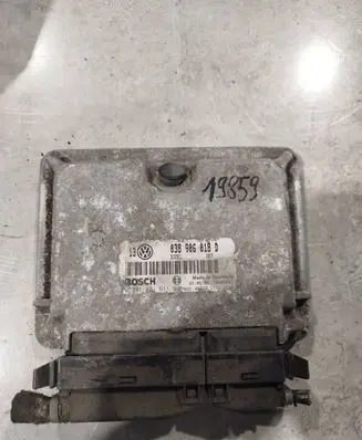 Volkswagen Golf V Engine control unit/module 038906018d 0281001611