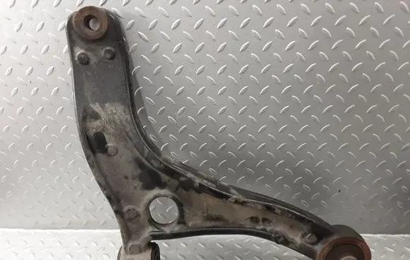Renault Master III Front lower control arm/wishbone