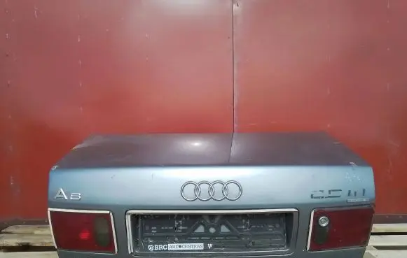 Audi A8 S8 D2 4D Tailgate/trunk/boot lid