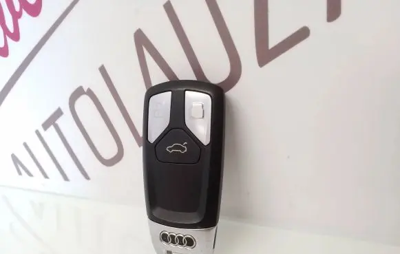 Audi A4 S4 B9 Ignition key/card 4M0959754T H40010307S