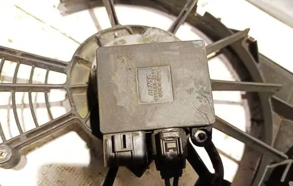 Mazda CX-5 Coolant fan relay 4993003580