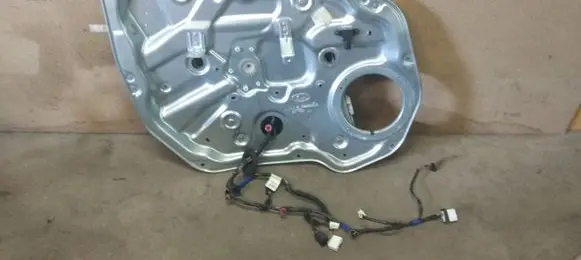 KIA Sorento Front window lifting mechanism without motor 1C040292 G11PB10