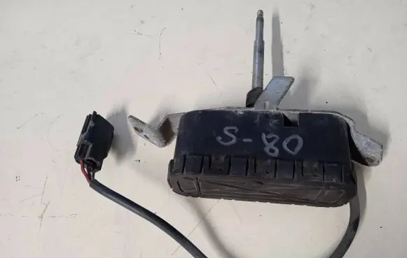Volvo S80 Headlight wiper motor 8620953