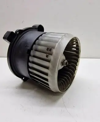 Mitsubishi Colt Heater fan/blower 1736006902