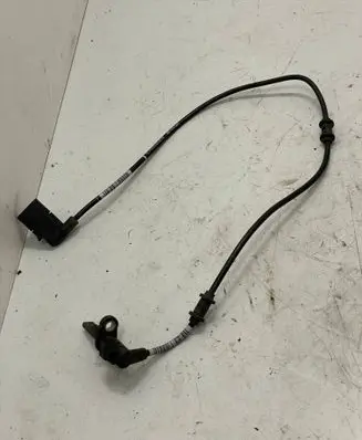 Mercedes-Benz E W213 Brake pads wear sensor A2135403905 MD004Q01