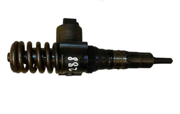 Audi A4 S4 B7 8E 8H Fuel injector 03G130073G 0414720404 0414720454
