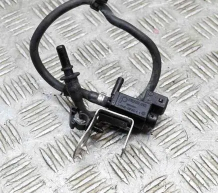 Jaguar F-Type Turbo solenoid valve 18T074 70435600