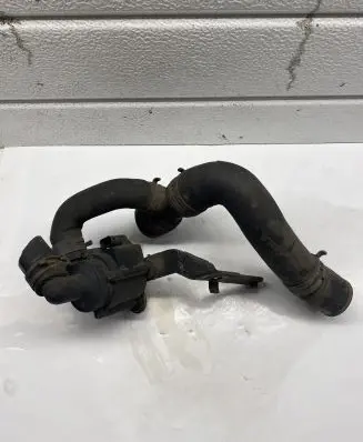 Volkswagen PASSAT B7 Engine coolant pipe/hose 906929