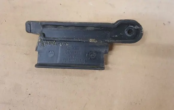 Volkswagen Golf II Seat belt height adjuster 191857817B