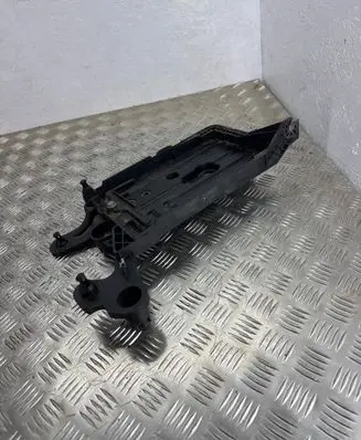 Volkswagen Golf VII Battery tray 5Q0915321H 5Q0915331J