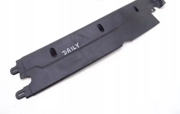 Iveco Daily 6th gen Wiper trim 500330603