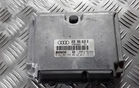 Audi A4 S4 B5 8D Engine control unit/module 038906018R 0281001726 28SA3407