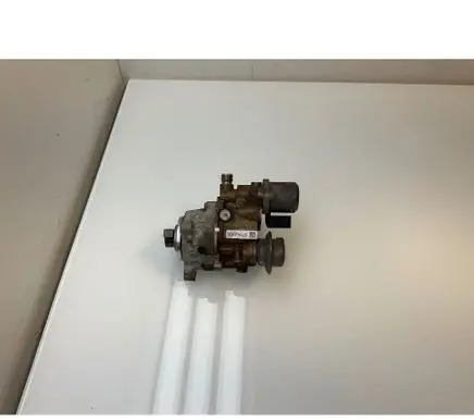 BMW 5 E60 E61 Fuel injection high pressure pump 7616194