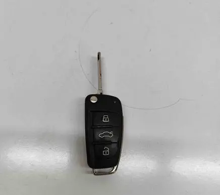 Audi A1 Ignition key/card 8X0837220