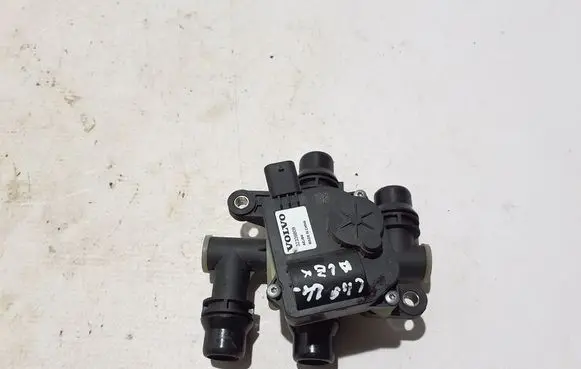 Volvo C40 Coolant heater control valve 32339809