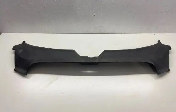 Audi A6 S6 C6 4F Radiator trim 4F0807081 R13675