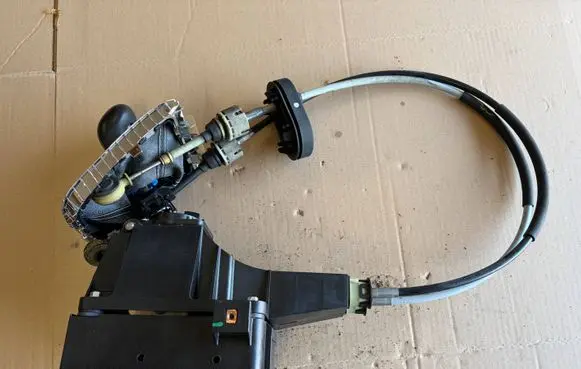Opel Astra J Gear shifter/selector 55583487