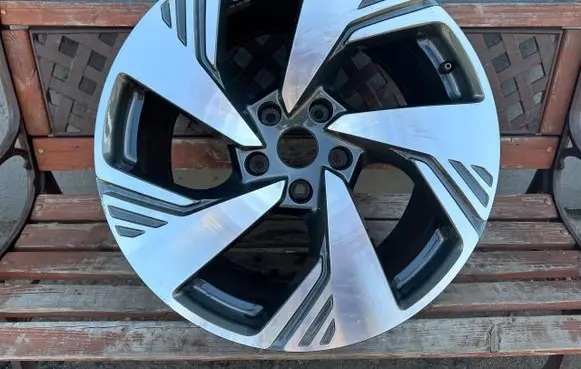 Audi Q6 e-tron R20 alloy rim 