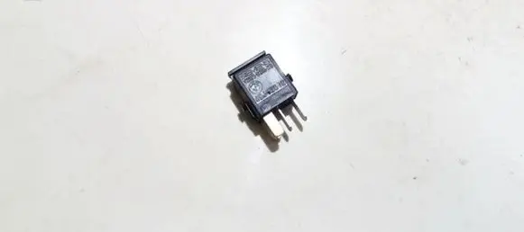 BMW 5 E34 Other relay 61361393412 v23073-b1005-x18