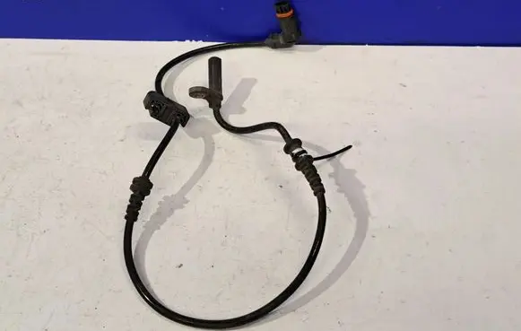 Mercedes-Benz C W204 ABS brake wheel speed sensor A2049057900