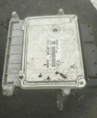 KIA Ceed Engine control unit/module 39110-2b520