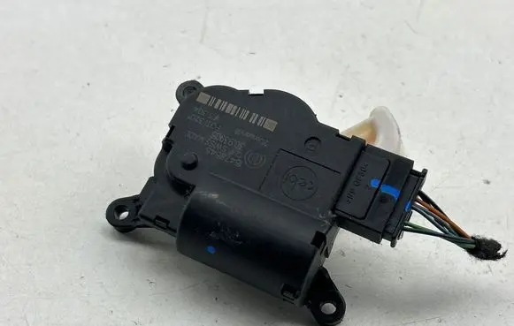 Chrysler Pacifica Air flap motor/actuator 16478545 3093905 P0T1320